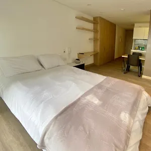 Vitra Comodidad Y Tranquilidad En El Corazon De Chapinero Apartamento